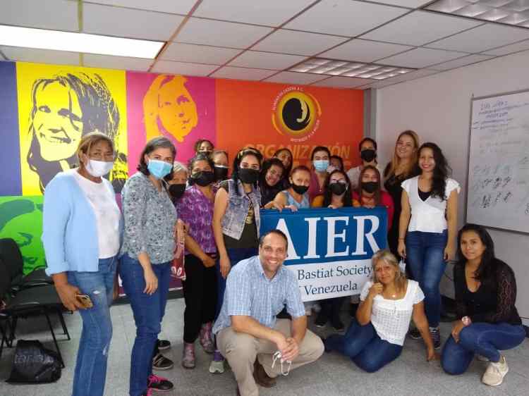 La Sociedad Bastiat dictó en Caracas taller de marketing para&nbsp;emprendedoras